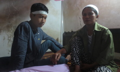 Xót xa tương lai mịt mù của hai đứa trẻ mồ côi cả cha lẫn mẹ