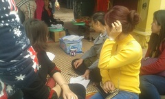 Loạn “thầy” bói dạo ở đền chùa đầu năm