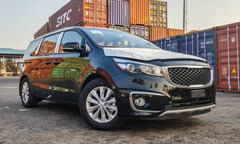 KIA Sedona 2015 đã về Việt Nam
