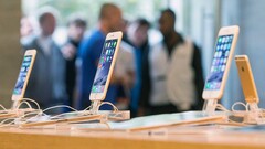 Email của Tim Cook cứu 85 tỷ USD cho Apple