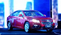 Vì sao Chevrolet Cruze 'phá giá'?