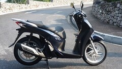 Cận cảnh Honda SH mới khởi động như ô tô