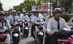 Đám cưới đón dâu bằng dàn SH siêu khủng tại Biên Hòa