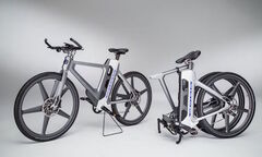 Chiêm ngưỡng xe đạp gập gọn có thể kết nối với smartphone