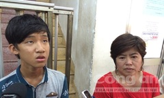 Mất mạng vì sử dụng điện thoại khi trời mưa bão