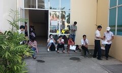 Sát giờ G, thí sinh ùn ùn rút - nộp hồ sơ xét tuyển ĐH 2015