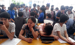 Xét tuyển Đại học 2015: Phụ huynh mệt mỏi, thí sinh hoang mang