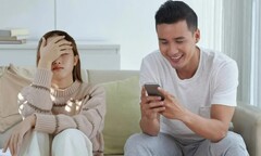Nghiện  "sống ảo " trên mạng xã hội, chàng trai bị vợ chưa cưới đòi chia tay