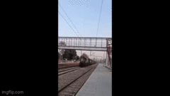 Video: Tàu hỏa  "không người lái " lao vun vút suốt 70km