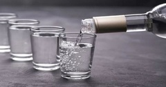 Người phụ nữ nhận cái kết đắng với thói quen uống 3 lít rượu mỗi ngày