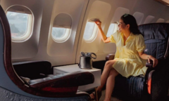Nam tiếp viên hàng không lý giải lý do vì sao không nên uống cà phê trên máy bay