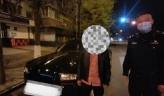 Đi Rolls-Royce ngang nhiên tạt đầu xe khác, người đàn ông phải nộp phạt 700 triệu đồng