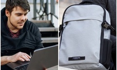 Nhiều người đang mang laptop không đúng cách, chuyên gia y tế ra khuyến cáo