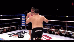 Video: Tổng hợp khoảnh khắc  "cỗ máy lực lưỡng " bị  "chàng béo " hạ knock-out