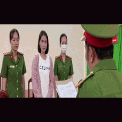 Clip: Giây phút “Nữ hoàng nội y” Ngọc Trinh bị bắt tạm giam