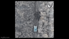Cận cảnh UAV Ukraine quăng lựu đạn ngăn xe tăng Nga rút lui sau khi khai hỏa