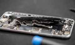 Tin tức công nghệ mới nóng nhất hôm nay 7/8: Apple sẽ quyết giữ cho pin iPhone không dễ thay thế