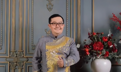 Dự án “Áo dài tết” của doanh nhân Trần Quốc Toản: Đưa áo dài truyền thống đến với người bình dân