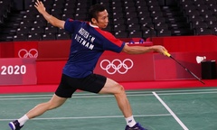 Thua tay vợt trẻ hơn 15 tuổi, Tiến Minh chia tay Olympic Tokyo 2020
