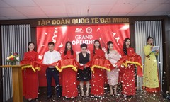 Tưng bừng khai trương showroom Yến sào Lạc Hồng 
