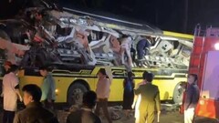 Thêm nạn nhân tiên lượng tử vong vụ ô tô khách va chạm xe container