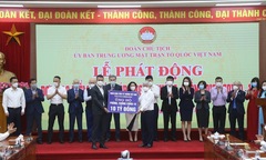 Techcombank tiếp tục ủng hộ 10 tỷ đồng để phòng chống và đẩy lùi dịch Covid 19