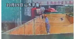 Rò rỉ clip công nhân  "làm chuyện khó đỡ " tại kho nguyên liệu, công ty bia nổi tiếng dính bê bối lớn
