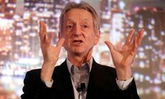  "Bố già AI " Geoffrey Hinton không tin AI tốt sẽ chiến thắng AI xấu