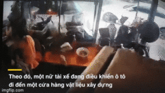 Video: Mẹ bị con gái 3 tuổi  "cướp " vô lăng nên hoảng sợ gây tai nạn liên hoàn 