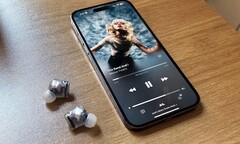 Smartphone nào bán chạy nhất nửa đầu năm 2023?