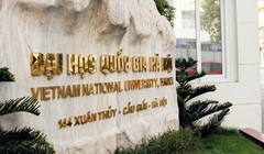 Hồ sơ đăng ký xét tuyển vào Đại học Quốc gia Hà Nội gấp 14 lần chỉ tiêu, thí sinh lo ngại điểm chuẩn tăng