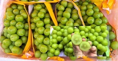 Sự thật nho “quý tộc” nhập khẩu tiền triệu giá chỉ còn 40.000 đồng/kg