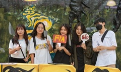 Thỏa sức sáng tạo với Photobooth dịp Halloween của sinh viên trường Báo
