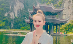 TikToker Phạm Thu Hường gây sốt cộng đồng mạng bởi vẻ ngoài xinh đẹp