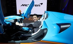 Đại gia Minh Nhựa xuất hiện cùng siêu xe trăm tỷ McLaren Elva 
