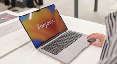 Macbook Pro 14 | 16 M2 2023 ở Việt Nam giá cao nhất hơn 92 triệu đồng