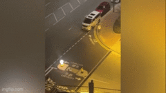 Cô gái thản nhiên lột đồ khi cãi nhau với bạn trai