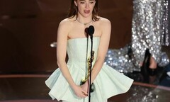 Oscar 2024: Emma Stone khóc khi thắng giải Nữ chính xuất sắc