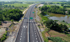 Cử tri phản ánh Dự án làm đường cao tốc Đà Nẵng - Quảng Ngãi gây sói mòn đất, Bộ GTVT lên tiếng?