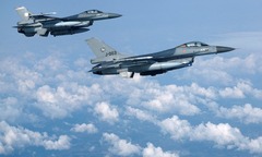 Tin tức Ukraine mới nhất ngày 1/5/2024: Ukraine gấp rút tìm cách bảo vệ  F-16