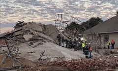 Vụ sập tòa nhà ở Nam Phi: Tìm thấy người sống sót sau 116 giờ bị chôn vùi 