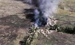 Ukraine tung video bắn nổ 10 thiết giáp Nga ở tiền tuyến
