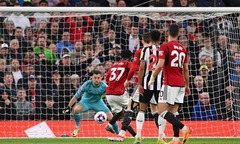Man Utd cắt mạch 3 trận thua liên tiếp, Chelsea giành vé dự cúp châu Âu