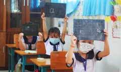 Vụ học sinh lớp 1 thi viết bài luận về sách: Sở VH-TT Quảng Bình giải thích gì?