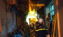 Video: Hiện trường vụ cháy nhà trọ 5 tầng ở Hà Nội, nhiều người chết