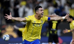 Ronaldo hính thức có thêm danh hiệu cá nhân, tạo 2 kỷ lục ở tuổi 39