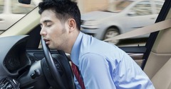 Dừng xe khi say rượu để ngủ có bị xử phạt không?