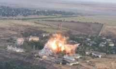 Nga triển khai tấn công bằng bom lượn, san bằng sở chỉ huy của Ukraine