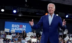 Ông Joe Biden thừa nhận không còn trẻ để tranh luật tốt trước Donald Trump