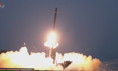 Triều Tiên phóng thử tên lửa đạn đạo chiến thuật mới mang  "đầu đạn siêu lớn "